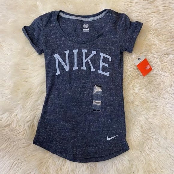 NWT $35 NIKE Women M The Athletic Dept. Logo Graphic Heather Grey Tee Top - Picture 2 of 8